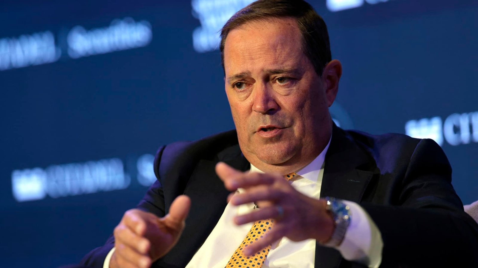 Cisco CEO says tech is entering a ‘networking supercycle’ as stock pops 14% on strong AI demand