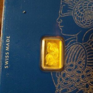 1 gram Gold Bar Pamp Suisse Lady Fortuna in Assay